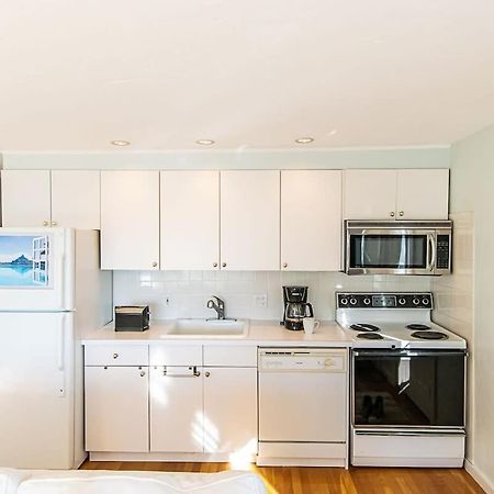 East End Condo Across From Assoc Beach Provincetown Extérieur photo