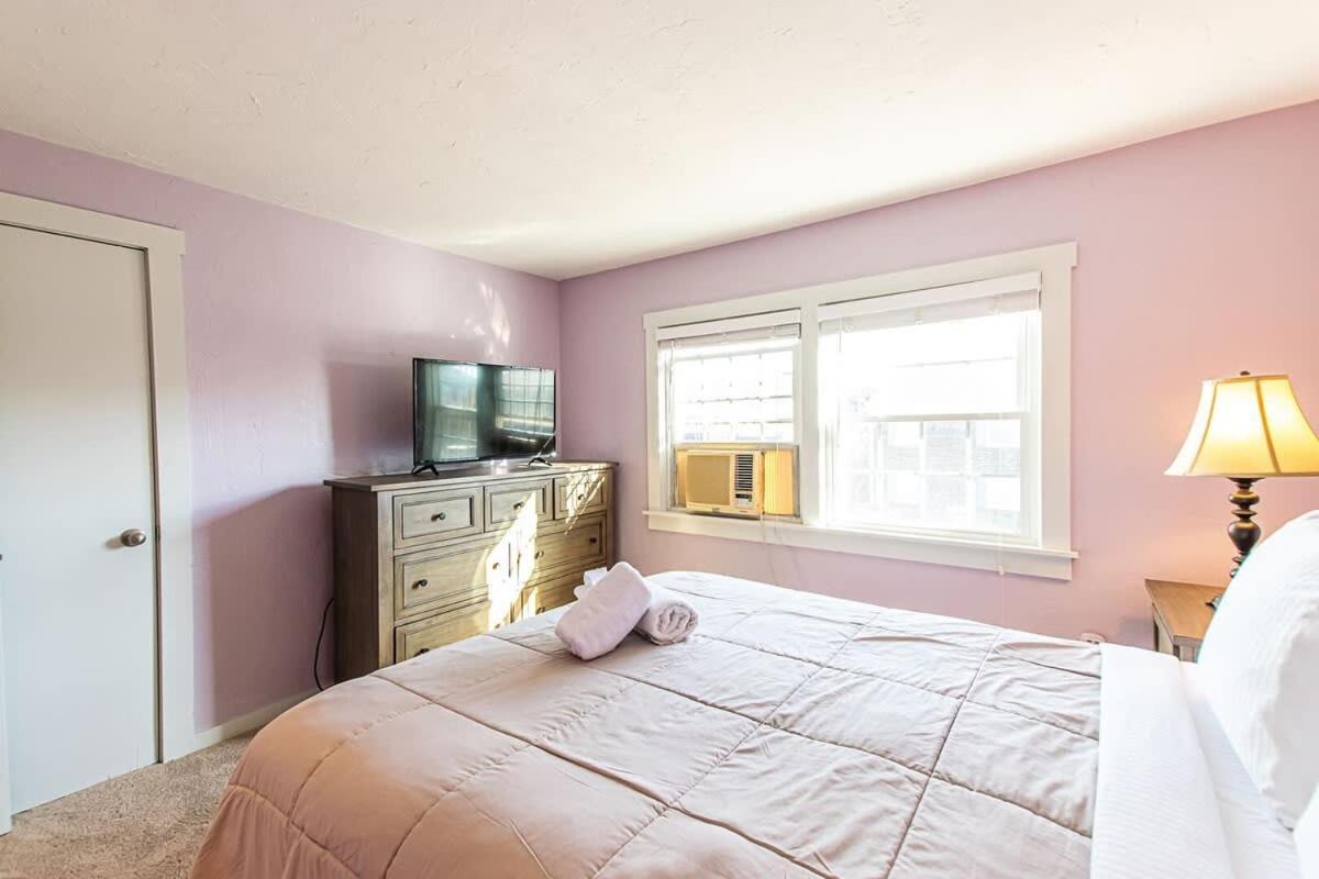 East End Condo Across From Assoc Beach Provincetown Extérieur photo